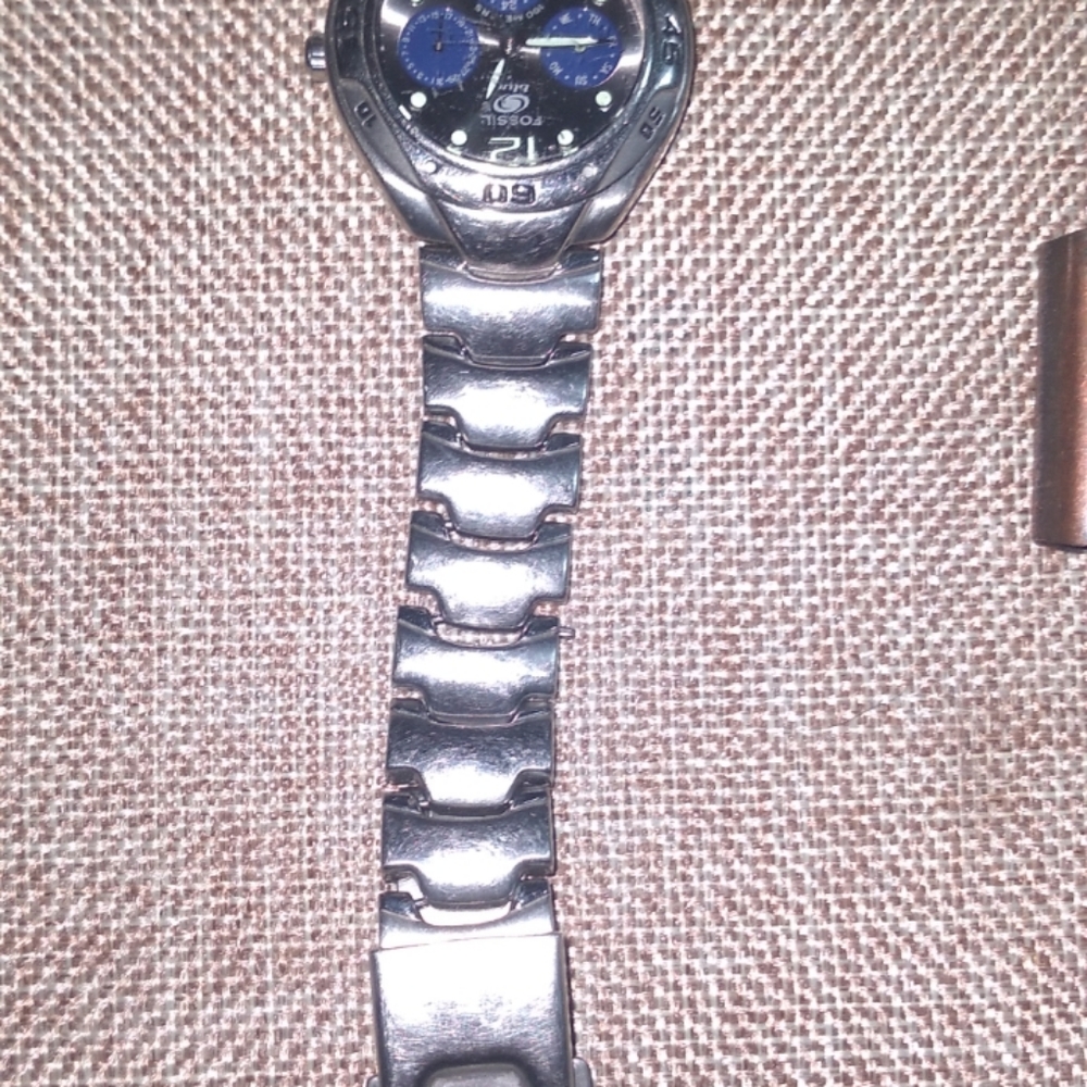 Fossil Watch - Picture 3 of 4